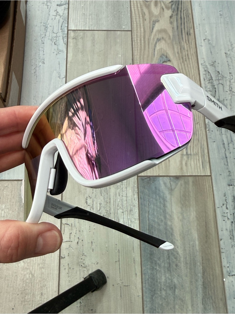 Smith Wildcat White w/ChromaPop Violet Mirror - Picture 7 of 9